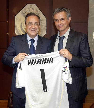 31 maggio 2010. Calcio d'inizio: Mourinho e Perez. Ap